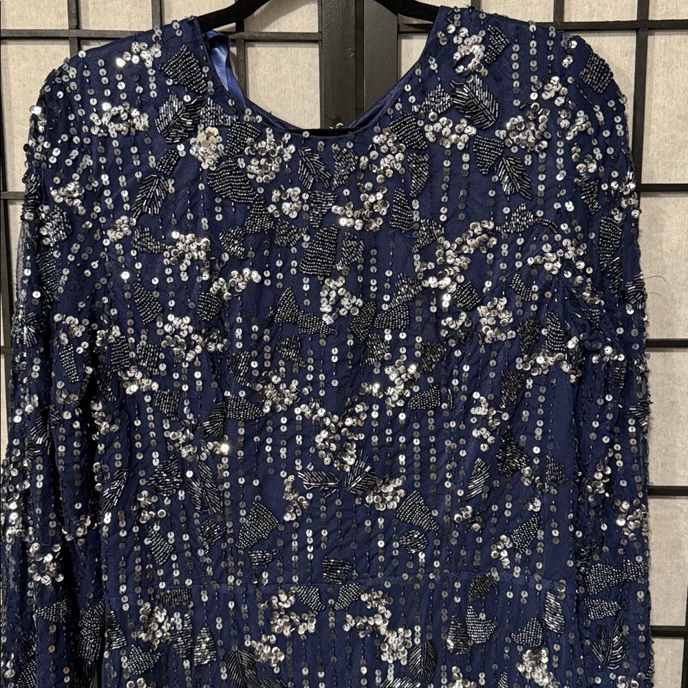 Mac Duggal Embellished High Neck Long Sleeve Midi Dress
Size 12 Brand NWT - Picture 5 of 14